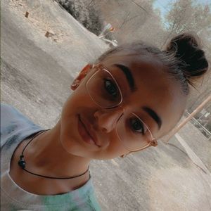 Meet your Posher, Haley